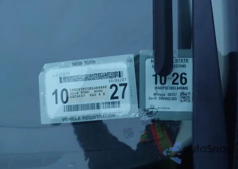 2014 Ford Focus Se z USA, uszkodzony, nr VIN 1FADP3F20EL449486